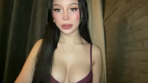 Marie Pelie online show from 22, 12, 2025