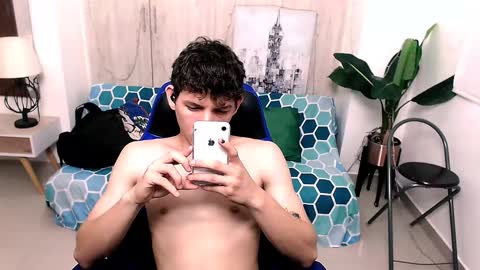 Snapshot of grecia_millercol chatting on 2, 12, 2024 grecia_millercol online show from 2, 12, 2024