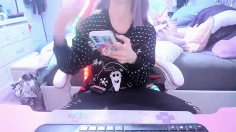GreenEyedLovexo online show from 24, 12, 2024