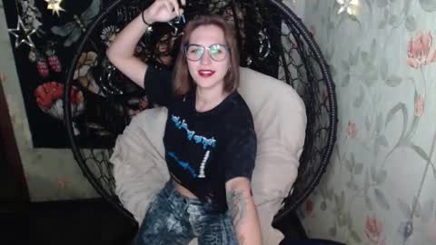 Snapshot of greenwitch9 chatting on 20, 9, 2025 Lina online show from 20, 9, 2025