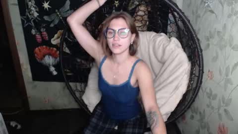 Snapshot of greenwitch9 chatting on 30, 9, 2025 Lina online show from 30, 9, 2025