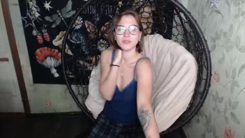Snapshot of greenwitch9 chatting on 1, 10, 2025 Lina online show from 1, 10, 2025