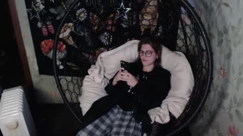 Snapshot of greenwitch9 chatting on 8, 10, 2025 Lina online show from 8, 10, 2025