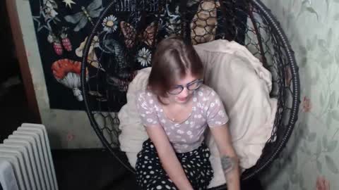 Snapshot of greenwitch9 chatting on 12, 10, 2025 Lina online show from 12, 10, 2025