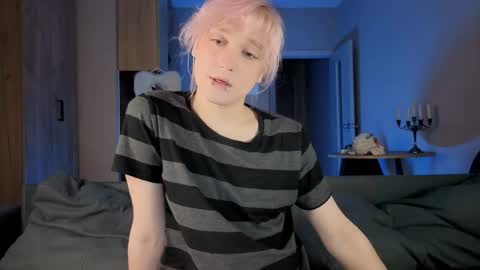 Snapshot of gregory_byyrd chatting on 28, 5, 2026 Greg-independent model online show from 28, 5, 2026