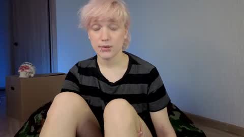 Snapshot of gregory_byyrd chatting on 9, 7, 2026 Greg-independent model online show from 9, 7, 2026
