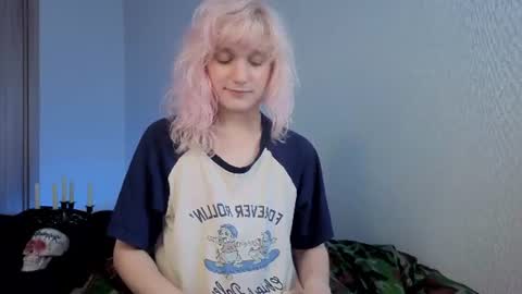 Snapshot of gregory_byyrd chatting on 16, 7, 2026 Greg-independent model online show from 16, 7, 2026