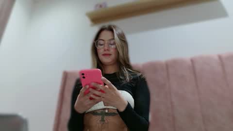 Snapshot of greta_miss chatting on 16, 10, 2025  Emmy  online show from 16, 10, 2025