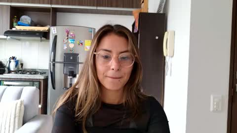 Snapshot of greta_miss chatting on 16, 10, 2025  Emmy  online show from 16, 10, 2025