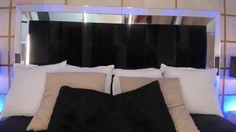 Greta Velvet  online show from 13, 10, 2025