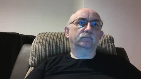 Snapshot of grey_dom chatting on 12, 10, 2025 Master Sir online show from 12, 10, 2025
