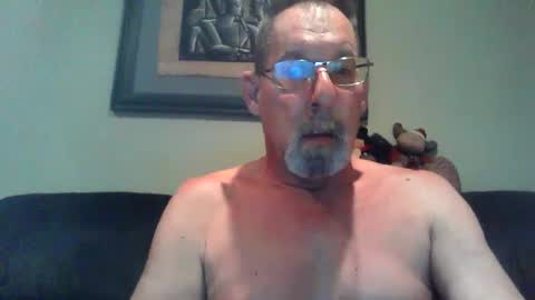 Snapshot of greybeard6868 chatting on 17, 12, 2024 greybeard6868 online show from 17, 12, 2024