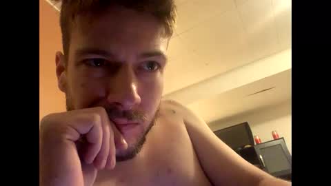 Perfectlyaveragesavage online show from 17, 12, 2025