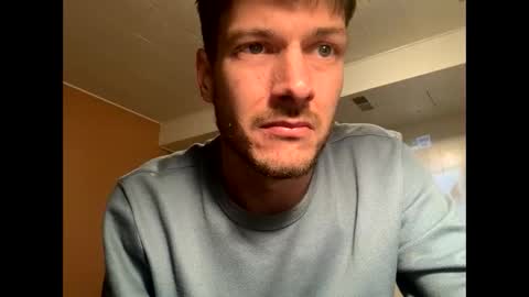 Perfectlyaveragesavage online show from 13, 3, 2026