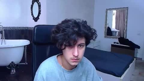 Snapshot of griffindane chatting on 4, 2, 2026 GriffinDane online show from 4, 2, 2026