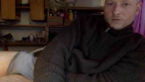 Snapshot of gruendamien chatting on 15, 12, 2025 gruendamien online show from 15, 12, 2025