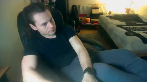 Snapshot of gsjw chatting on 24, 11, 2025 Gizzy online show from 24, 11, 2025