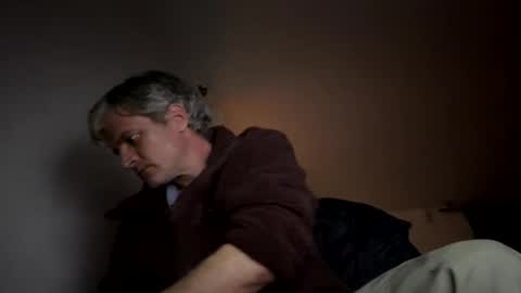 guardiannif_ online show from 20, 2, 2025