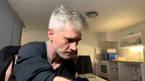 guardiannif_ online show from 2, 3, 2025