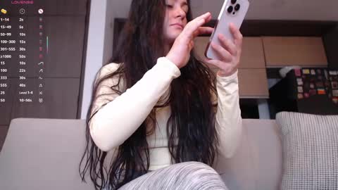 Snapshot of guccipussy1 chatting on 25, 5, 2026 Elena online show from 25, 5, 2026