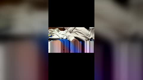 guesswhosback13 online show from 10, 6, 2026