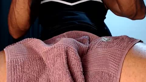 Snapshot of guinho_sp2 chatting on 8, 1, 2025 Guinho online show from 8, 1, 2025