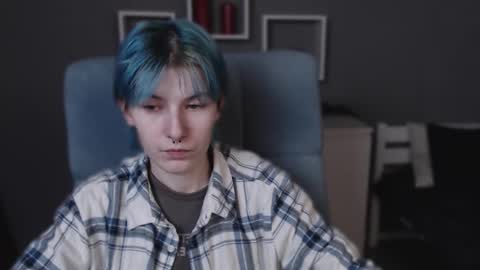 Snapshot of guitarandangell chatting on 24, 10, 2025 guitarandangell online show from 24, 10, 2025