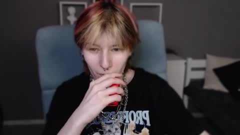 Snapshot of guitarandangell chatting on 27, 4, 2026 guitarandangell online show from 27, 4, 2026