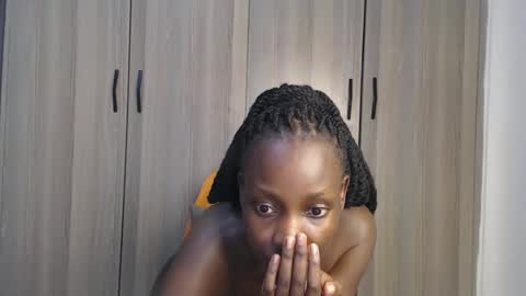 Miss Incredible online show from 9, 10, 2025