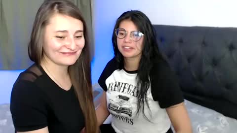 Vane blonde and Hazell black hair online show from 31, 12, 2024