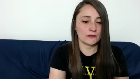 Vane blonde and Hazell black hair online show from 20, 9, 2025