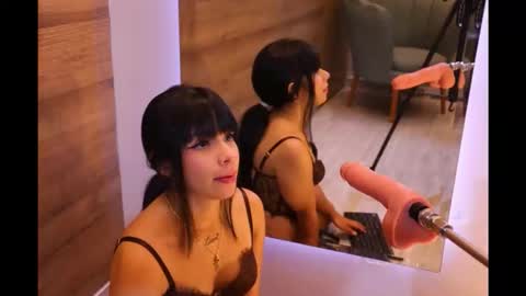 gummyluv online show from 28, 11, 2025