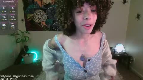 Snapshot of gunzinrose chatting on 31, 1, 2025 Kylie online show from 31, 1, 2025