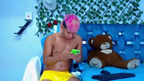 Snapshot of gurxxxt chatting on 12, 1, 2025 Hakim online show from 12, 1, 2025