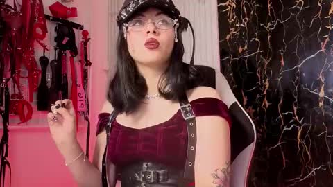 Miss online show from 26, 9, 2025