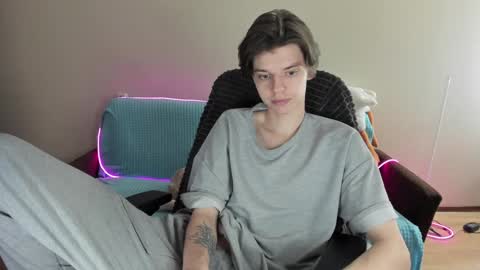 guy_liam1 online show from 3, 2, 2025