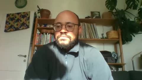 guy_wood15 online show from 3, 11, 2025