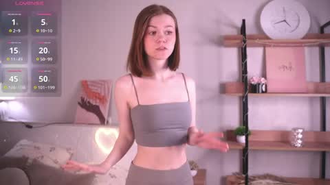 Snapshot of gwendatortoriello chatting on 17, 5, 2026 Hello everyone Im May online show from 17, 5, 2026