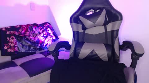 gwenhazel online show from 22, 10, 2025