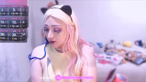 Gwin Nya   Please help me reach 200 thumbs up online show from 19, 10, 2025