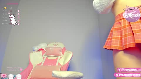 Snapshot of gylaxie chatting on 2, 12, 2024 online show from 2, 12, 2024