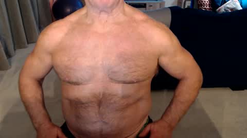 Snapshot of gymguyuk28 chatting on 13, 1, 2025 Gymguy online show from 13, 1, 2025