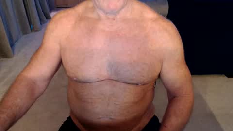 Snapshot of gymguyuk28 chatting on 10, 3, 2025 Gymguy online show from 10, 3, 2025