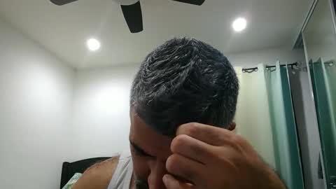 h0nest84 online show from 4, 11, 2025