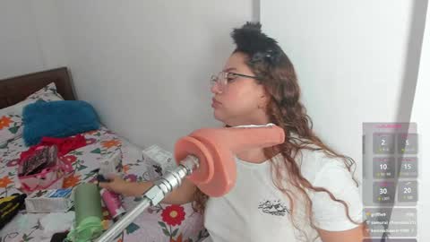 hade_cute2 online show from 18, 12, 2024