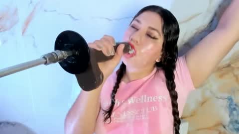 hade_cute2 online show from 29, 5, 2026