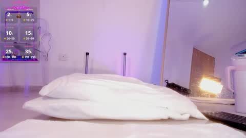  HADE ROSSE  online show from 4, 11, 2025