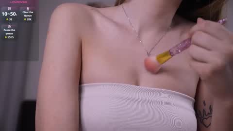 Snapshot of hadleynichols chatting on 12, 2, 2026 Hi Im Rebecca Glad to see you in my room PVT is open online show from 12, 2, 2026