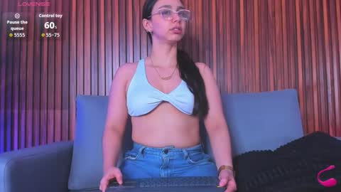 hailey_bieber_ online show from 28, 2, 2026