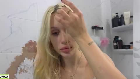 Snapshot of hailey_would chatting on 21, 10, 2025 hailey_would online show from 21, 10, 2025